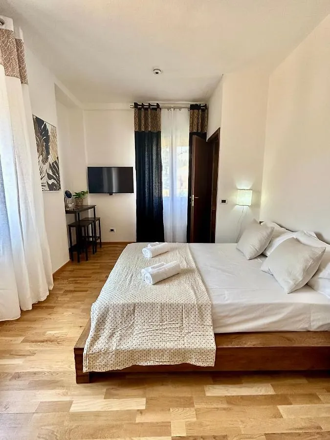 Bed And Breakfast Onde Beach Su Forti 0*,  Italia